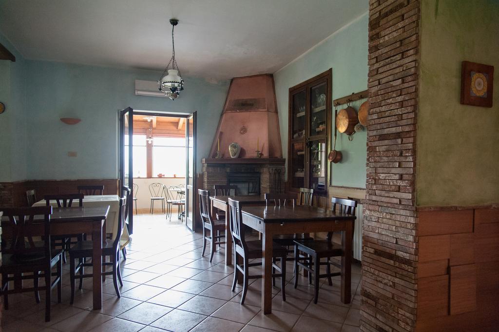 Montebello di BertonaAgriturismo La Solagna别墅 外观 照片