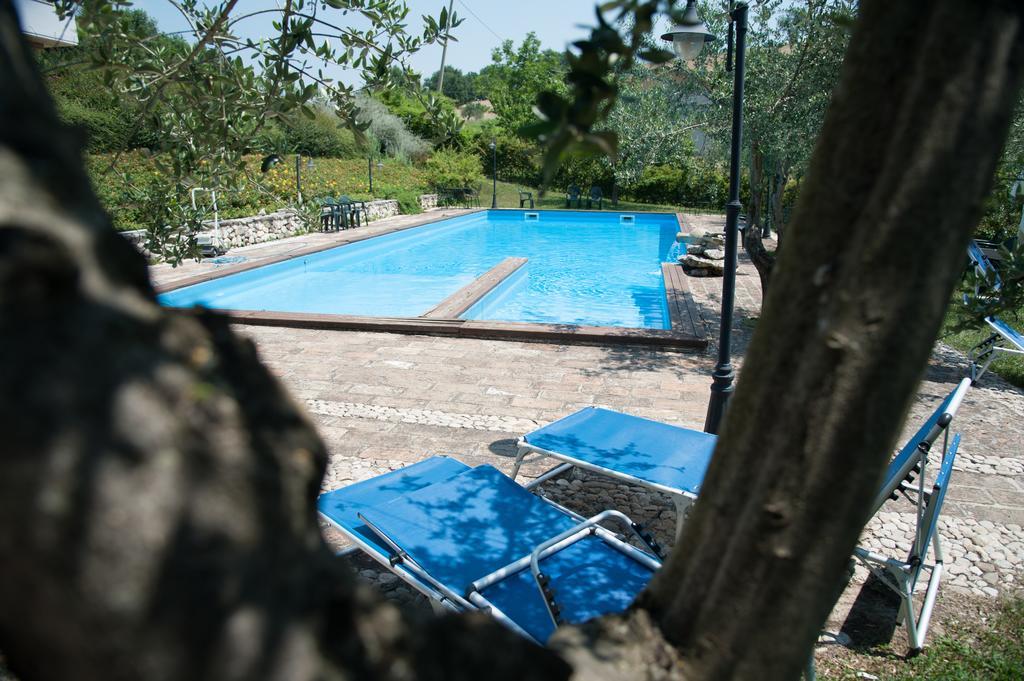 Montebello di BertonaAgriturismo La Solagna别墅 外观 照片