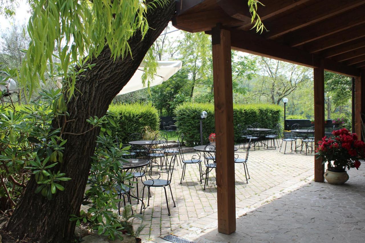 Montebello di BertonaAgriturismo La Solagna别墅 外观 照片